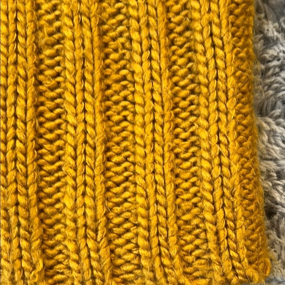 UNIF Mustard Yellow Knit Cropped Sweater - Picture 3 of 4